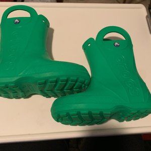 Crocs green boots size C13 child unisex shoes